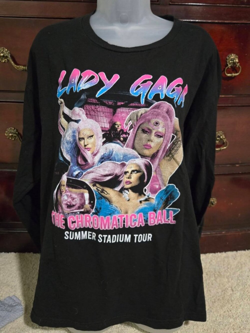 Lady Gaga The Chromatica Ball Summer Stadium Tour Long Sleeve Merch Size XL